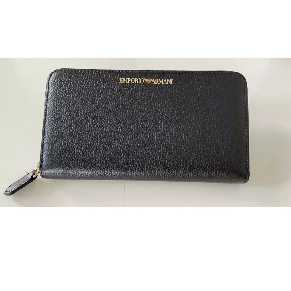 Emporio Armani Black Cervo Pebbled Leather Zip Around Wallet Unisex Card Auth